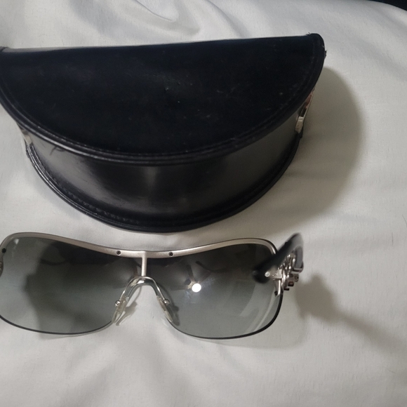 Brand new Bulgari sunnies Limted Edtion - Picture 11 of 12